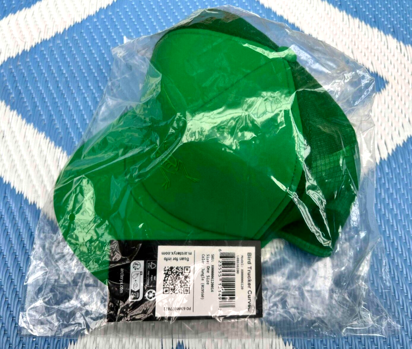 Arc'teryx Nuovo 'Bird Curved Brim Trucker Hat' Jungle Uomo Escursionismo Premium Nuovo con etichette