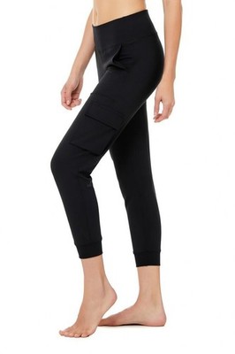 NWT Alo Yoga 7/8 High-Waist Cargo Sweatpant in Black Stretch