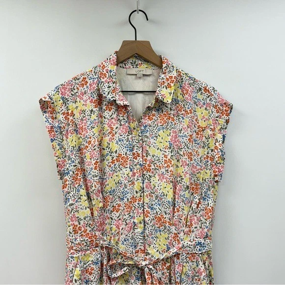 Vestido midi boho Ann Taylor LOFT Ditsy estampado floral tejido con botones 12 Foto 4 de 4