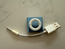Apple iPod Shuffle 2nd Generation 2gb Blue Good Working Order Charging Lead