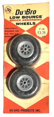 Du-Bro 1/6 Scale Vintage Wheels - 4-2/3" Diameter Foam Tires For RC Airplanes (2-Pack) - View #3