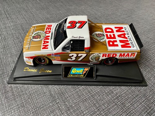 #37 DAVID MARK GREEN RED MAN GOLDEN BLEND SUPERTRUCK 1997 REVELL 1:24 DIECAST - Picture 5 of 6