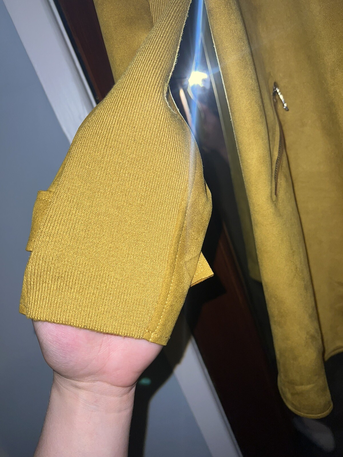 Picture 2 of 4