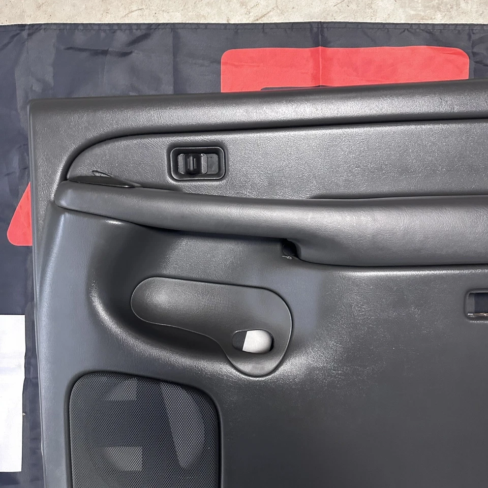 Chevy Silverado/GMC SIERRA 2003/07 panel de puerta trasera derecha peltre oscuro Foto 3 de 4