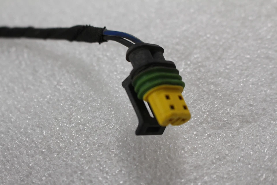 Arnés de cables luces/lámparas delanteras Ferrari 456, usado, P/N 176141 Foto 3 de 4