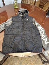 Nike Jordan Youth Puffer Jacket Hooded Size Large 12-13YRS Fleece Lined Black