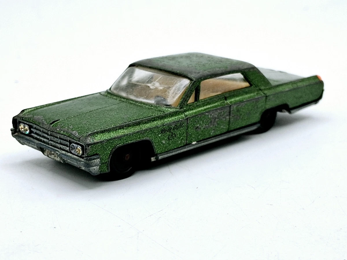 Vintage 1964 Suki Oldsmobile 98 Holiday Sport-Coupe V245 Diecast 1