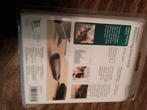 Logitech R400 Wireless Presenter W/Laser Pointer 50 Foot Range - Picture 2 of 2