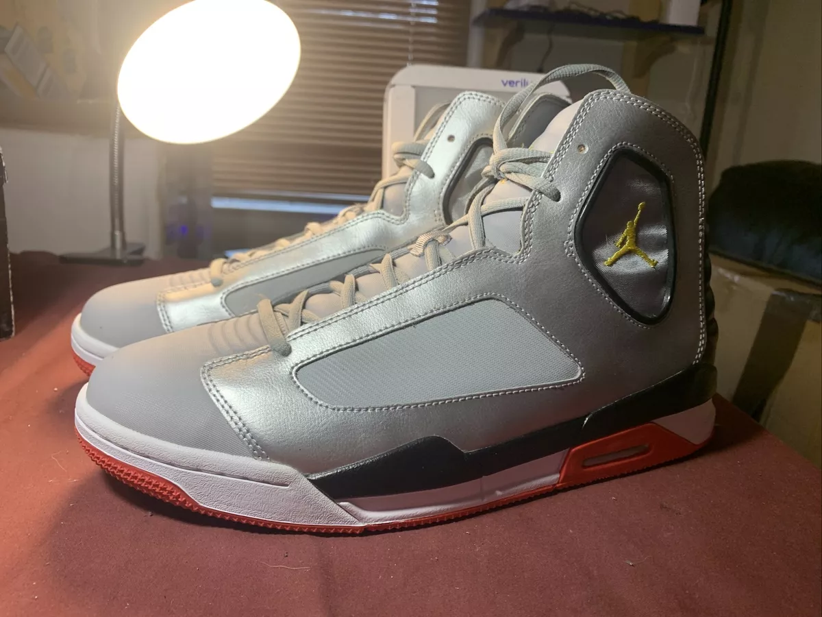 Jordan flight hotsell luminary shoes
