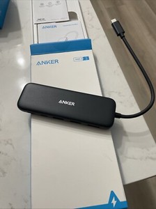 Anker 332 (A8355011) USB-C 5-In-1 4K HDMI 85W Adaptateur Hub - noir
