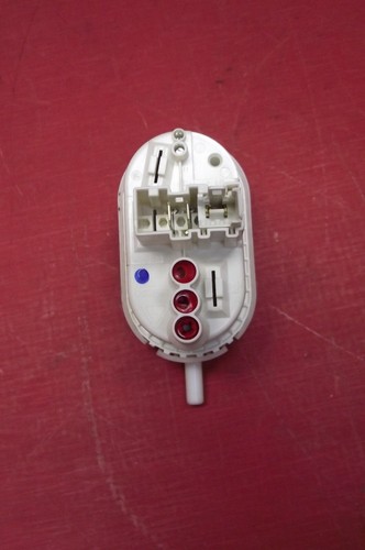 Waschmaschine Whirlpool AWOD6727 DRUCKSCHALTER