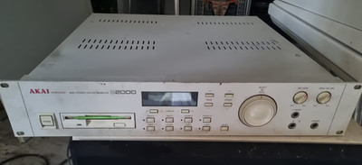 Akai S2000 Midi Stereo Digital Sampler 19 Zoll Rackmount Sampler