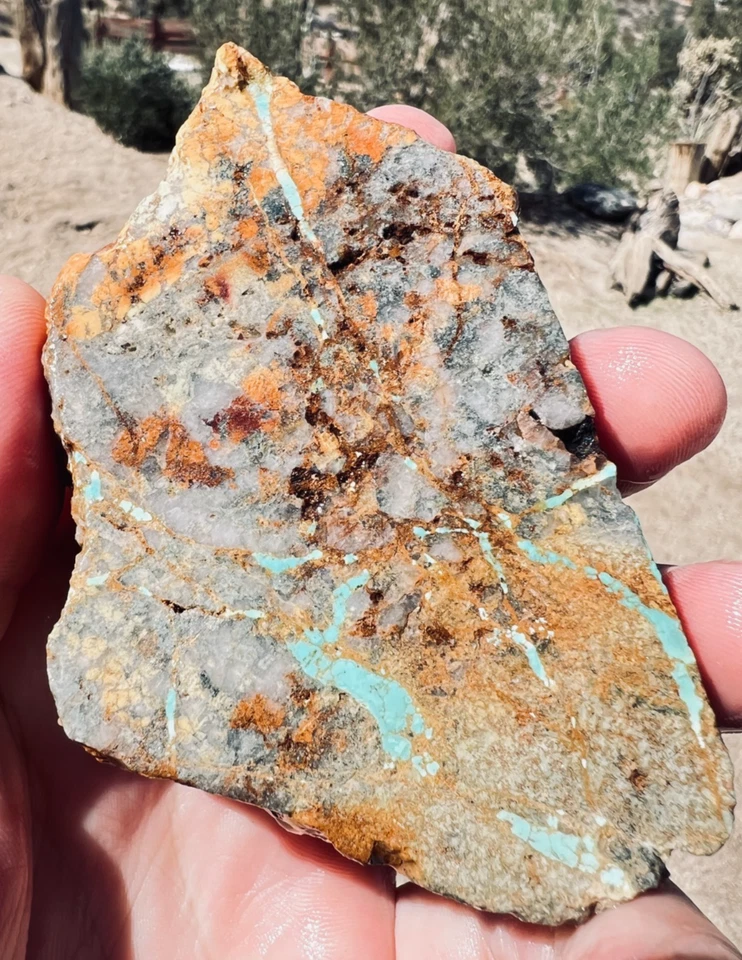 Подлинная бирюзовая гранильная плита Royston с бирюзовым швом 8,75 унции - Изображение 3 из 4