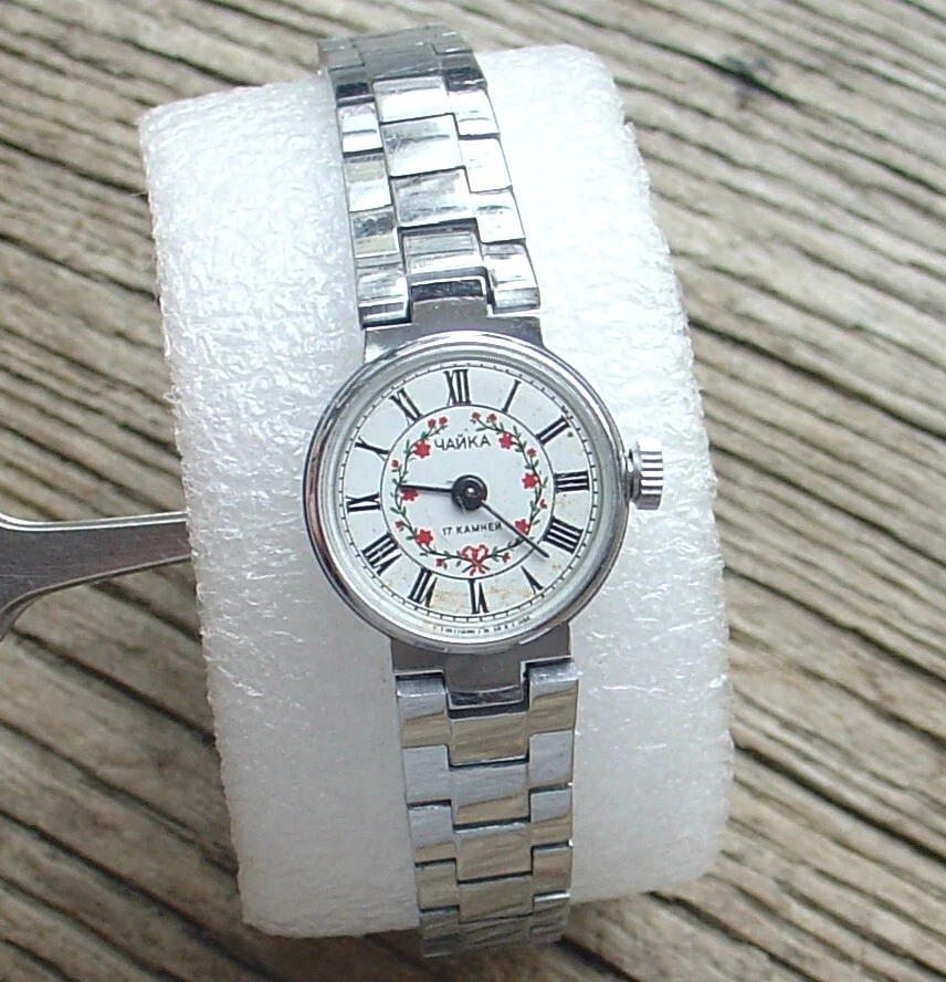 Reloj vintage para mujer URSS Chaika (Chajka) 1601 con pulsera soviética Foto 3 de 4