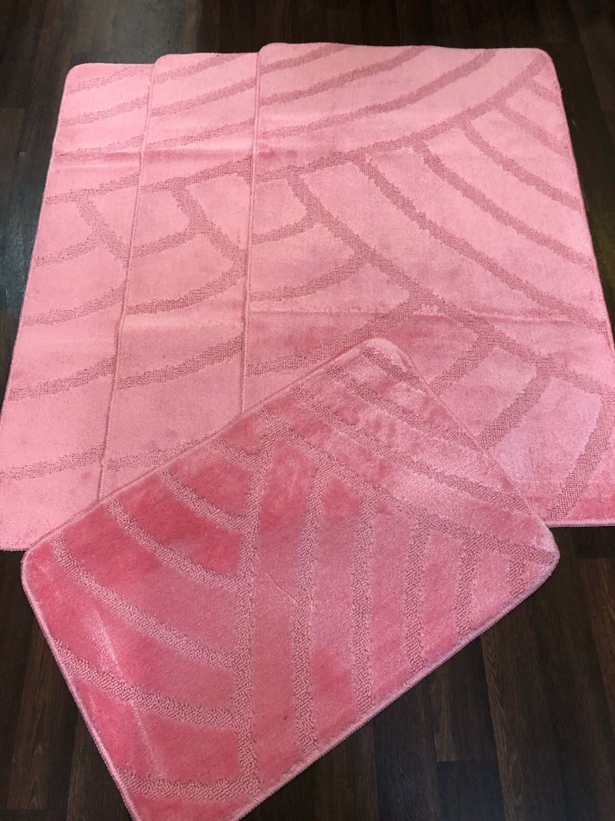 ROMANY GYPSY WASHABLE SET OF NEW SIZE 67X110CM MATSRUGS PINK SHAPED
