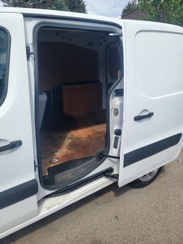 Citroen Berlingo van - Picture 3 of 12