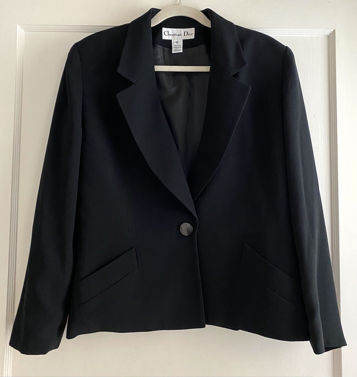 クリスチャンディオール オーバル金ボタン クロップドバージャケット M ブラック Vintage Christian Dior Black Single Button Crepe Blazer