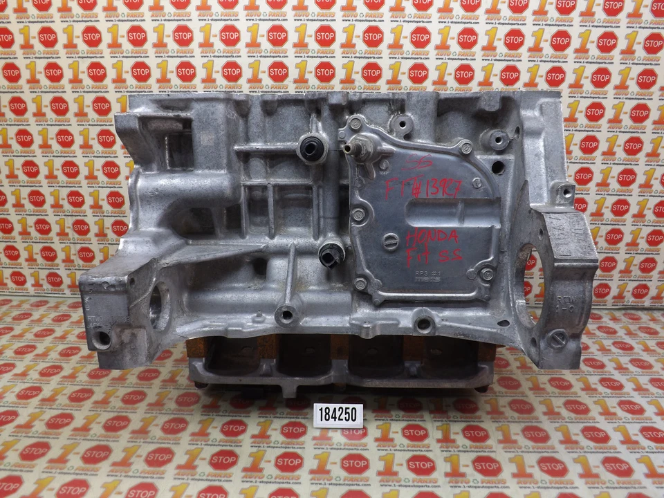 2011-2014 HONDA FIT BARE ENGINE CYLINDER BLOCK ASSEMBLY 11000-RTW-810 OEM - Image 2 of 4