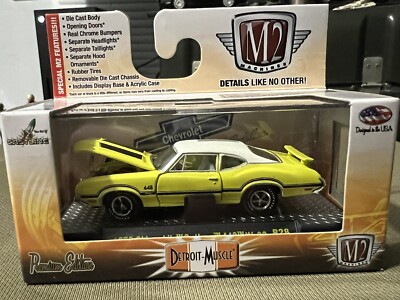 M2 Machines 1970 Oldsmobile Cutlass 442 W-30 (Rare Yellow/White)