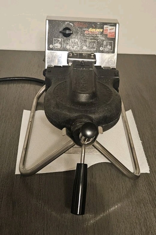 Carbon's Golden Malted Waffle Baker RT1 Hotel And Restaurant Waffle Maker Iron
