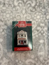 1990 Hallmark Keepsake Christmas Ornament Holiday Home Nostalgic Houses Shops