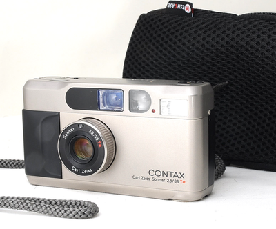 Contax T2 35mm Point & Shoot Rangfinder Film camera with Strap