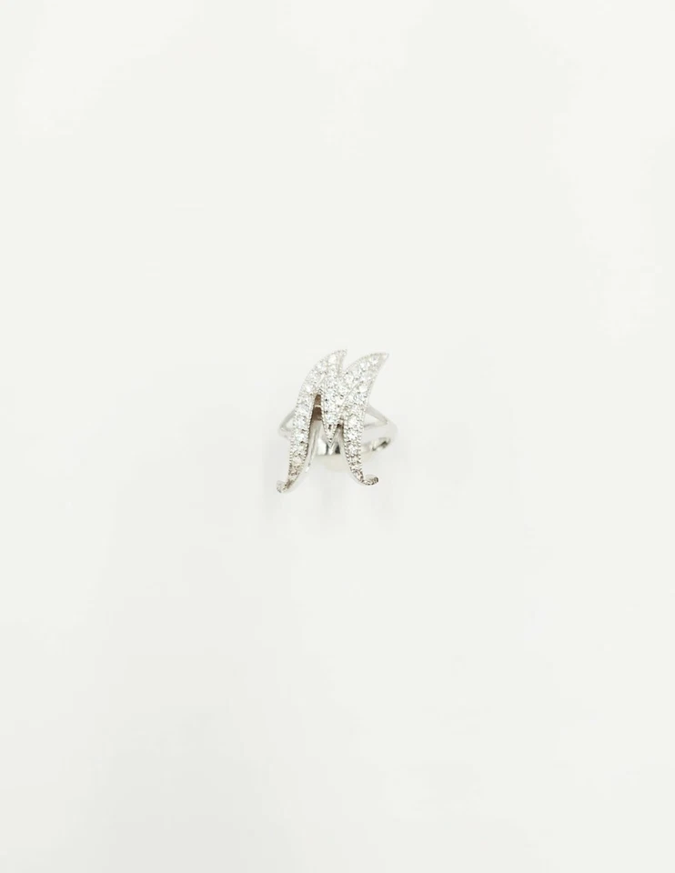 ALFABETO GRANDE LETTERA M CON ZIRCONI IN ARGENTO 925 RODIATO IN ORO BIANCO 18KT - Immagine 2 di 3