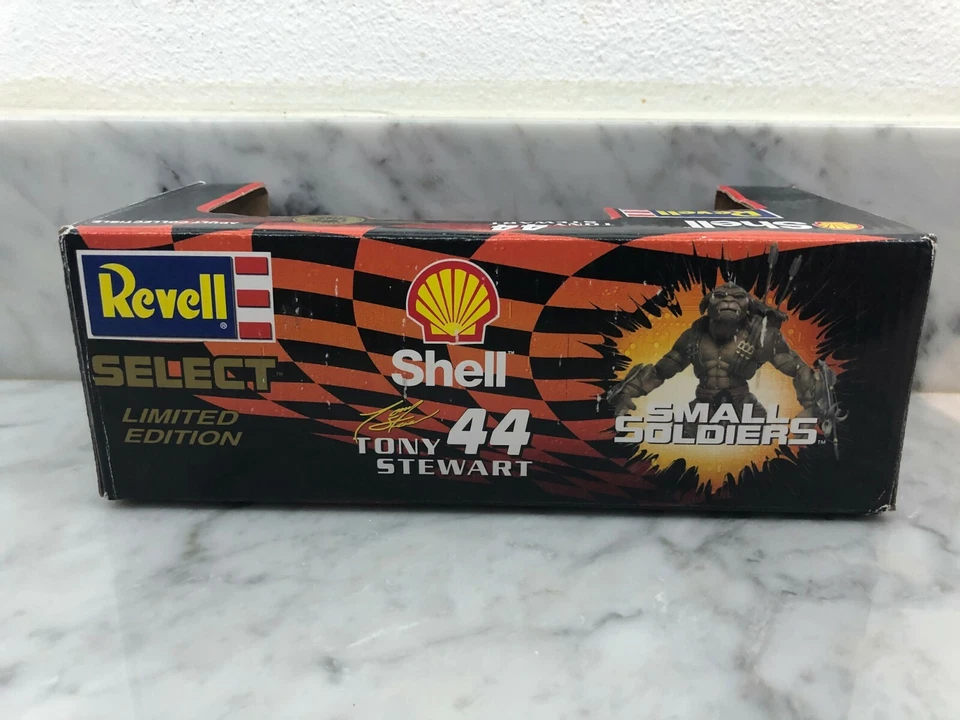 Revell 1998 1:24 diecast NASCAR Tony Stewart Small Soldiers Shell Grand Prix #44 Foto 4 de 4