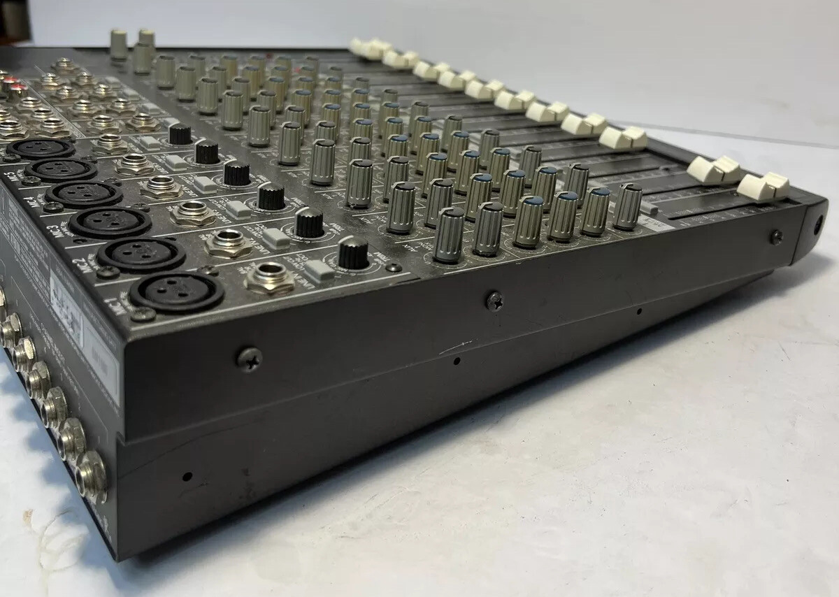 Mackie Micro Series 1402-VLZ PRO 14-Channel Mic/Line Mixer
