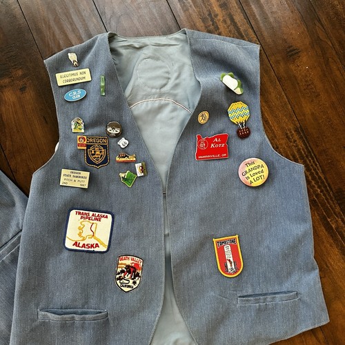 Vintage Rockabilly Patchwork Vest Lot Pins 2 Patches Rare Oregon McMinnville PDX - Picture 5 of 12