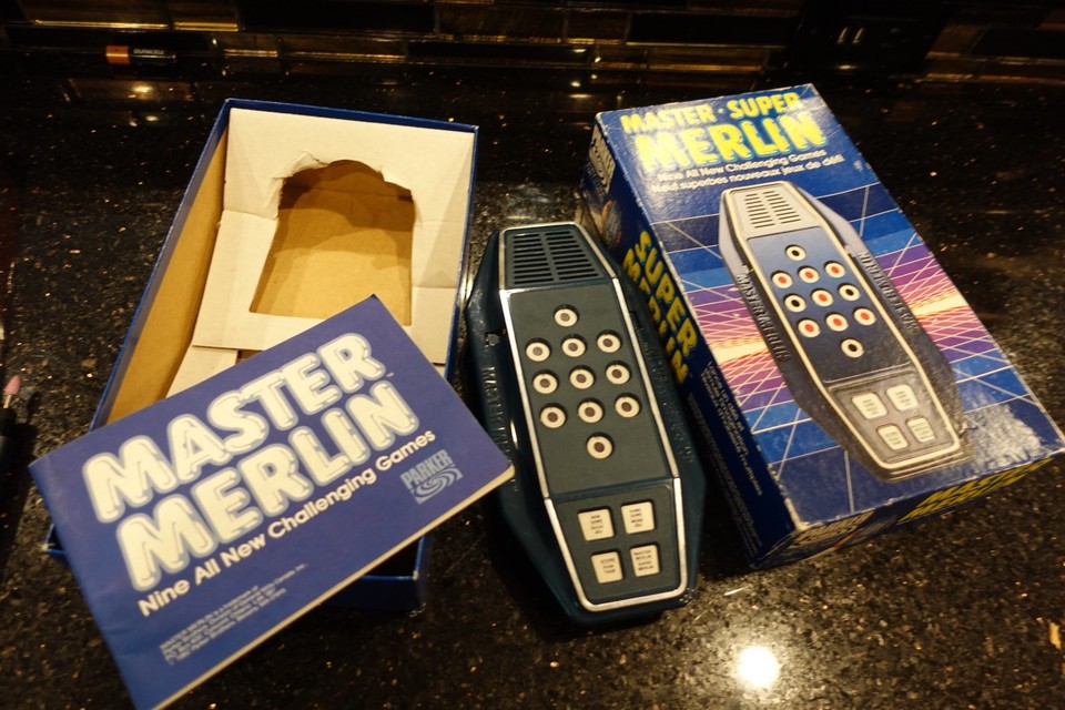 Vintage MASTER MERLIN  Handheld Electronic tabletop  Video GAME A13   TESTED