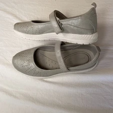 Easy Spirit Women's Mary Jane Flats Gray Suede Comfort Shoes Size 8.5W