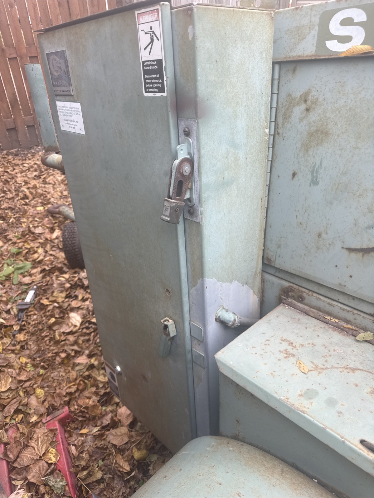 Sullair Tow Behind Air Compressor 220V