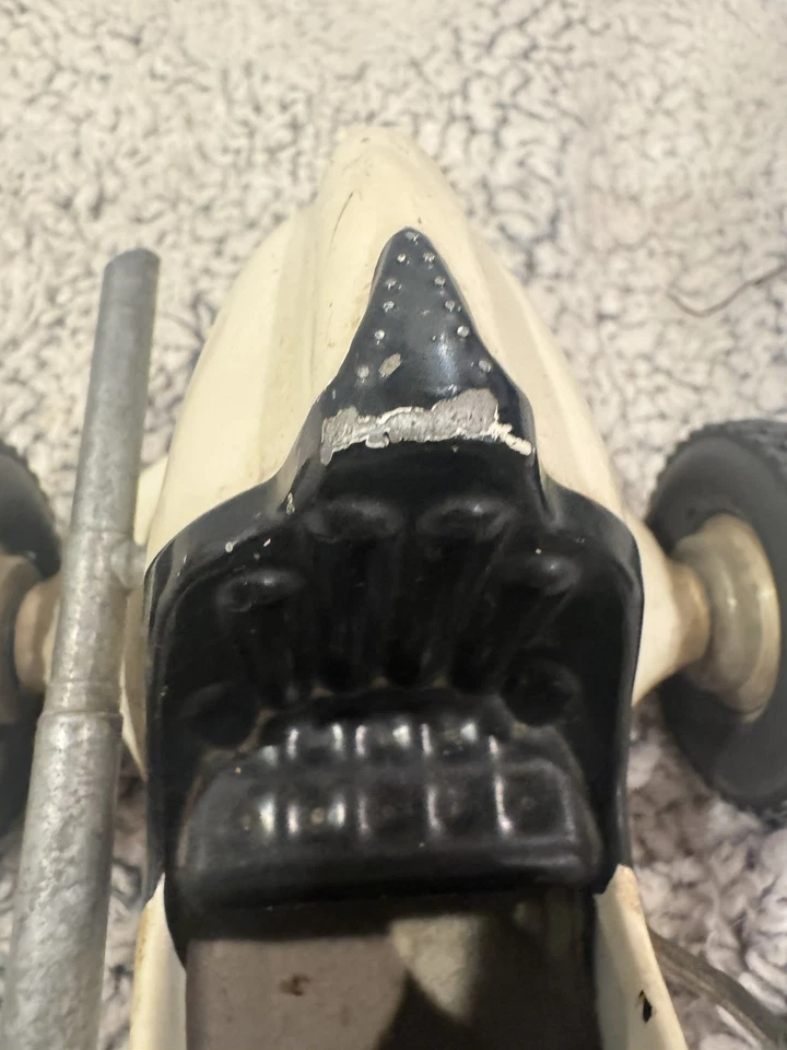 Vintage 1950s Roy Cox Thimble Drome Champion Toy Tether Car No Motor - Image 4 of 4