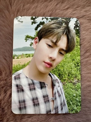 Monsta X  Shownu Official Photocard + FREEBIES