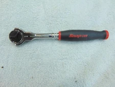 Snap-on Tools USA NEW 1/4" Drive RED Soft Grip Round Swivel Head Ratchet THNF72