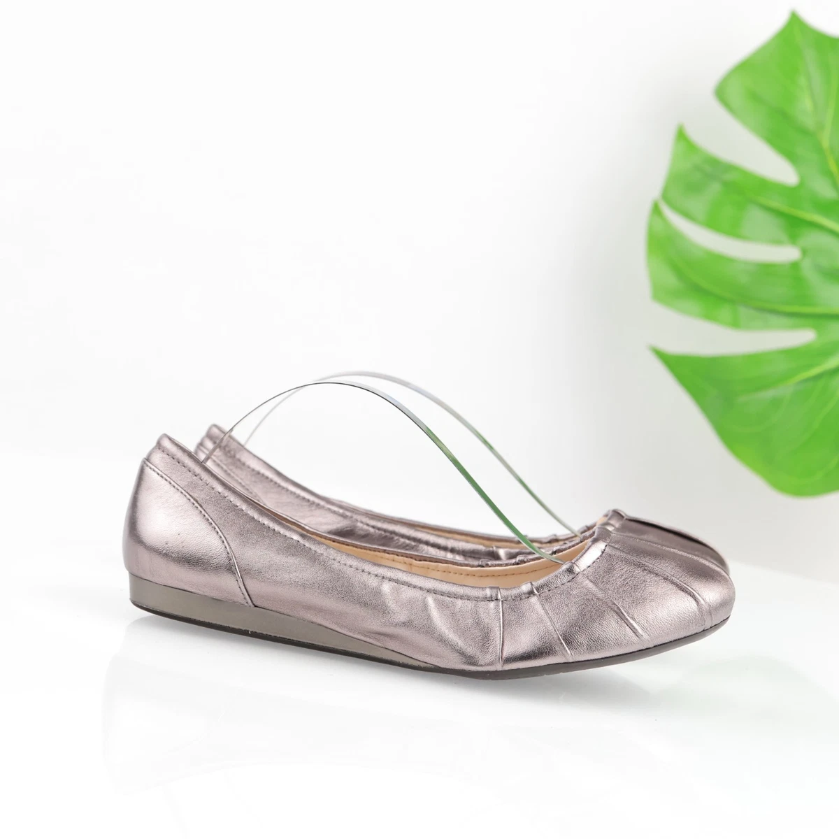 Cole Haan Silver Metallic Wingtip Oxford Flats - Women Cole Haan Silver Flats for Women for sale | eBay main image 4