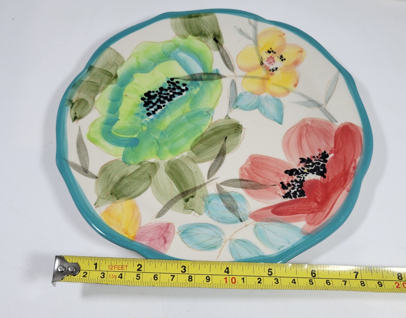 Pioneer Woman Vintage Bloom Lot 8 Plates dinner and salad/lunch Ruffled edges