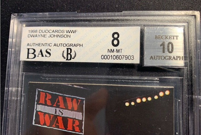 1998 WWF Superstarz The Rock Rookie Autograph #15 -BGS 1998 WWF Superstarz The Rock Rookie Autograph #15 -BGS