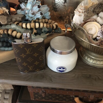 Louis Vuitton ステンレスボトル Rare Vintage Louis Vuitton Monogram Silver Liquor Flask 8oz 1960s