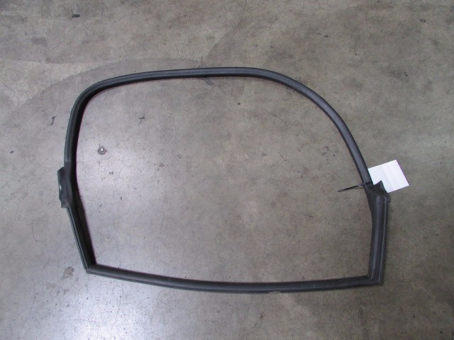Lamborghini Gallardo, RH, Right Inner Door Seal, Used, P/N 400831708