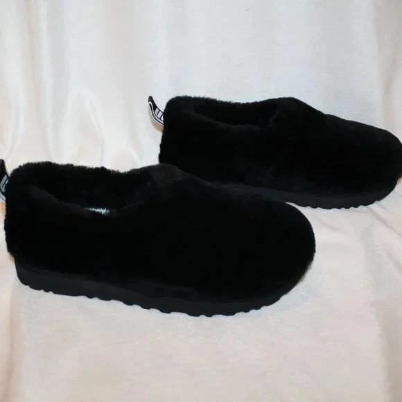 NIB UGG Women's Shearling Bootie Cozy Slippers Black 6 - Image 4 of 4