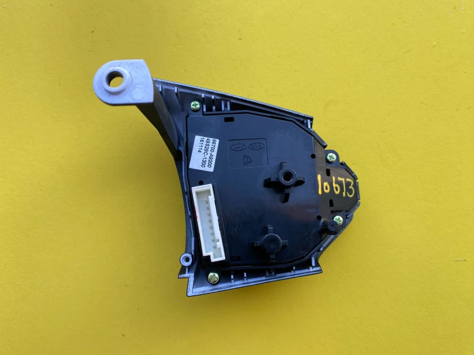 2015-2018 KIA SEDONA РУЛЕВОЕ КОЛЕСО КРУИЗ-КОНТРОЛЬ ПЕРЕКЛЮЧАТЕЛЬ OEM 96700-A9200 - Изображение 4 из 4