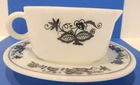 Vintage Pyrex Old Town Blue Onion Gravy Sauce Boat and Under Plate 77-B & 77-U