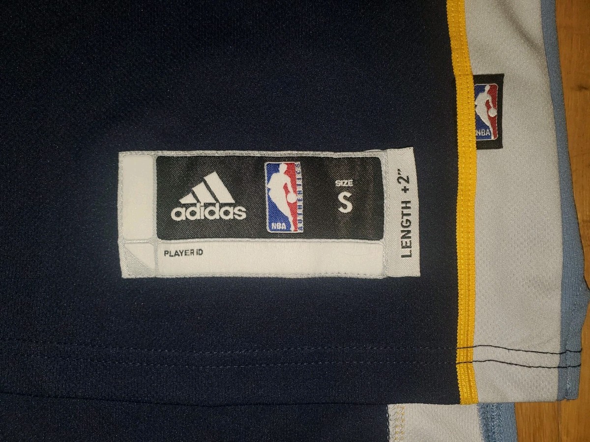 Vintage adidas Allen Iverson MEMPHIS GRIZZLIES 3 Mens NBA