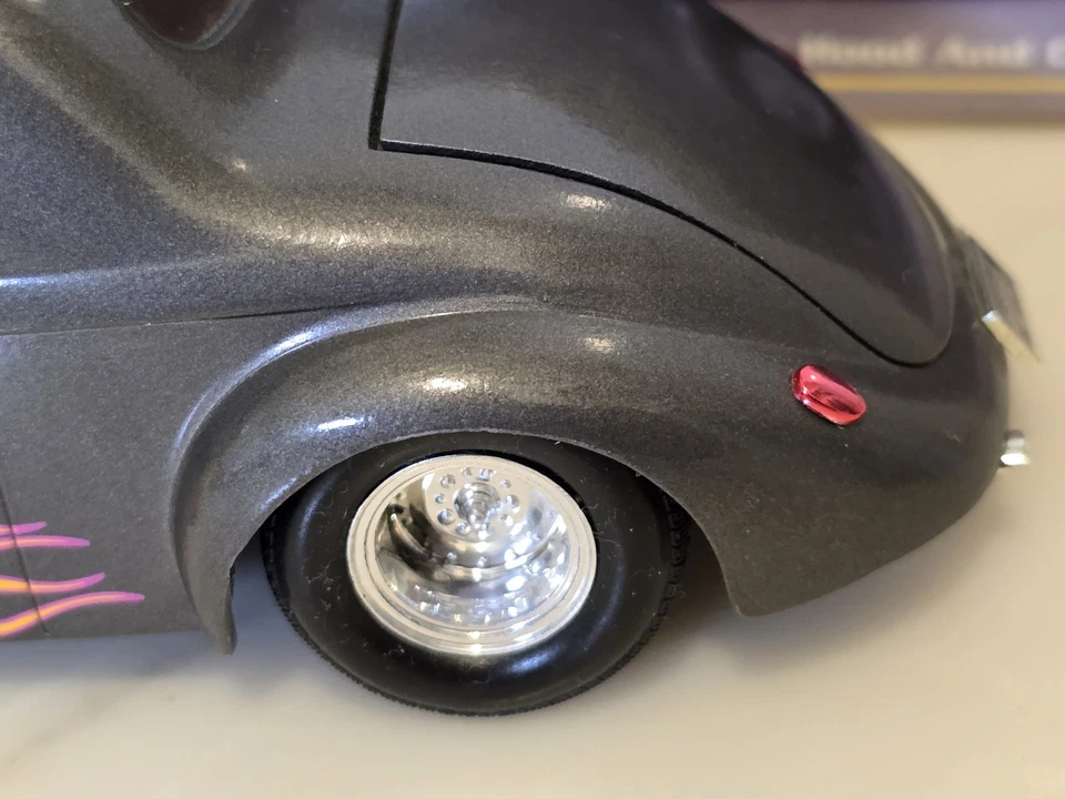 Eastwood 1941 Willys Coupe Street Rod SpecCast 1:25 Diecast Bank Gray w/ Flames - Image 4 of 4