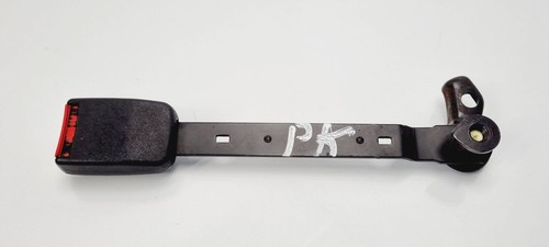 Volkswagen PASSAT B5 1997 Vorne links Gurtschloss vorne 3B0858471 TPT73285