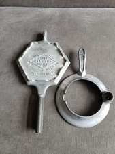 Vintage Waffle Maker Heart Diamond Non Corrosive Metal Co W/ Base RARE!