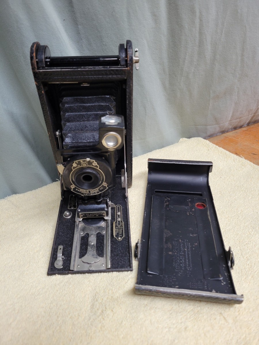 Vintage Eastman Kodak Co No 2-C Autographic Kodak Jr No A-130