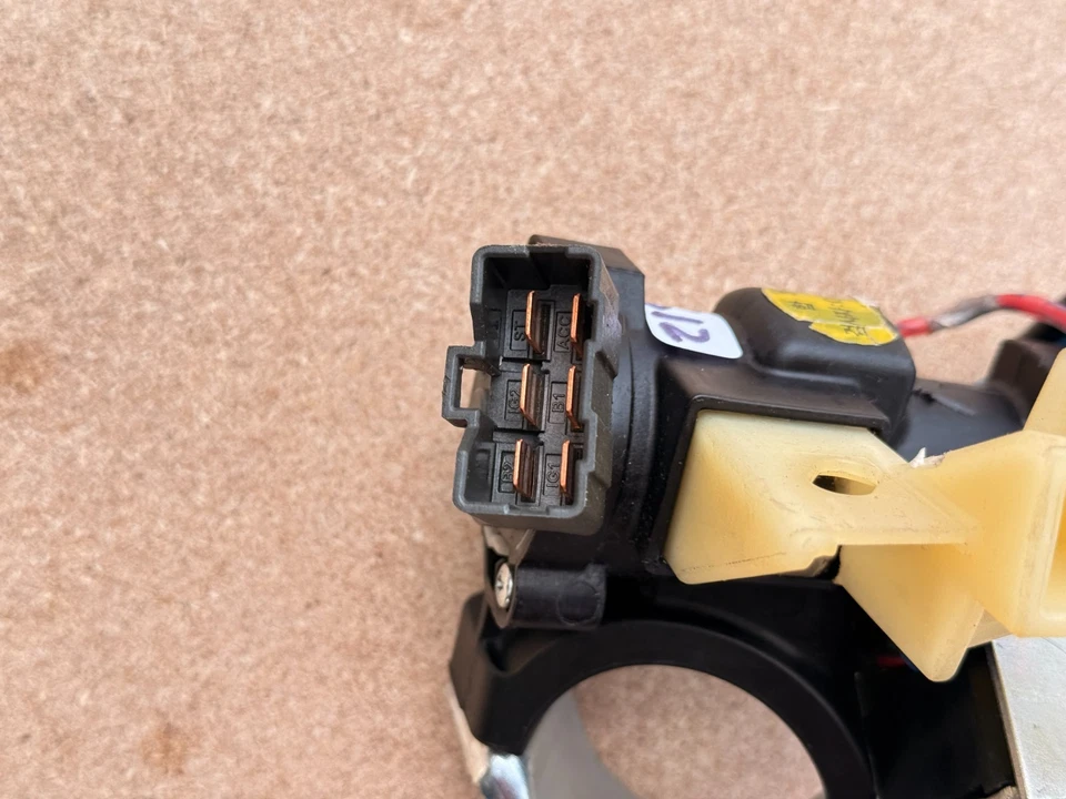 Interruptor de encendido Hyundai Santa Fe 2013-2019 cilindro de bloqueo con llave OEM Foto 2 de 4